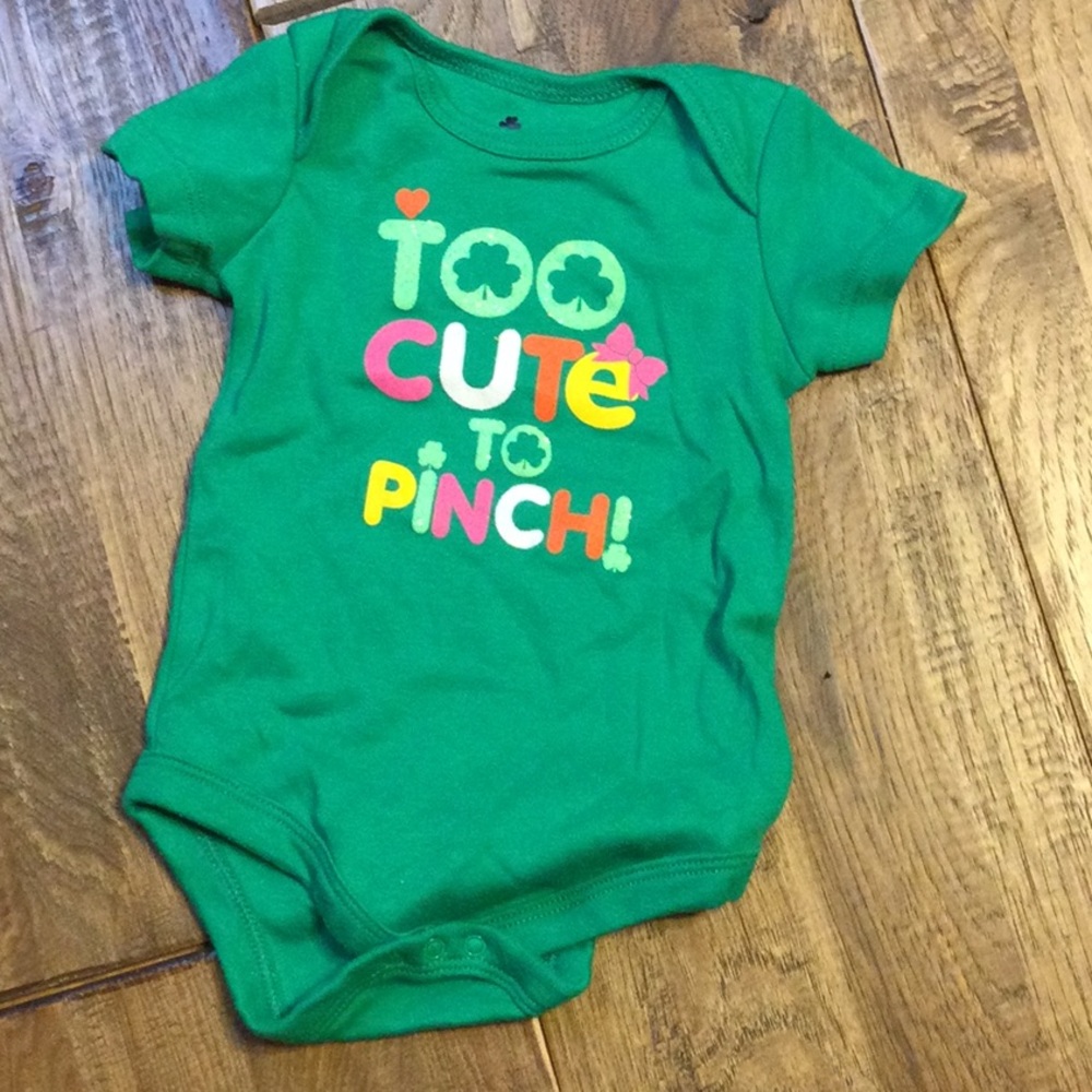 St Patty’s Day onesie. 3-6 months